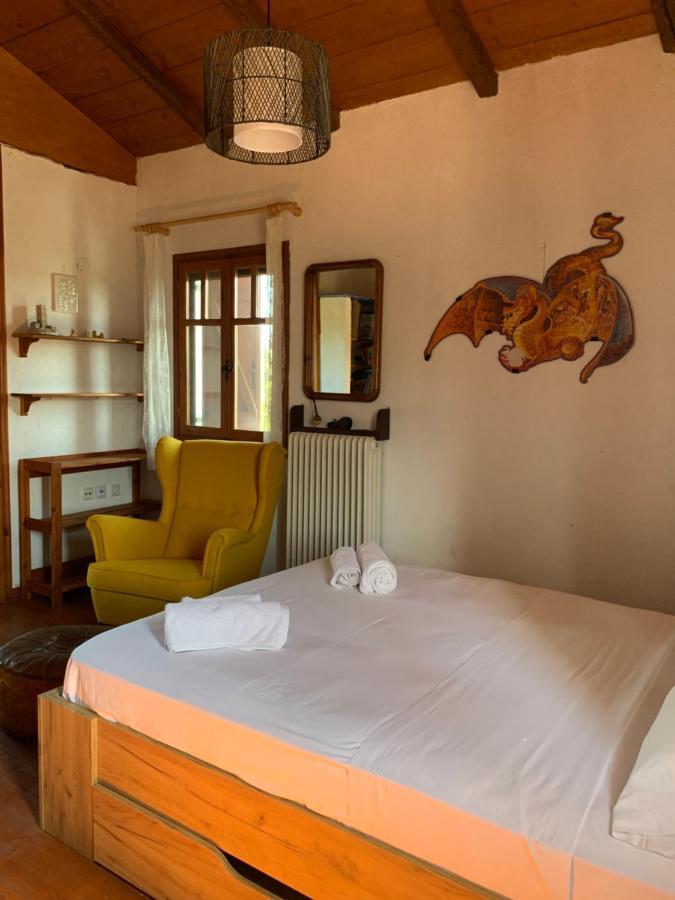 Mavilia Traditional Guesthouse 리구리오 외부 사진
